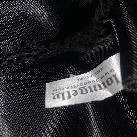 HTF Rare Loungefly Sugar Skull Embossed bag - Picture 7 of 12